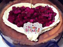 火龙果千层蛋糕-艾加柒克蛋糕茶歇甜品台(春熙路店)