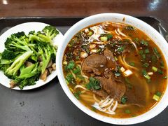 牛肉面-华中科技大学百景园(三楼酒店)
