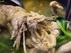 土鸡煲-国生茶庄·地道农家菜团建活动