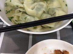 特色荠菜肉馄饨-潘国仙耳光馄饨(黄家阙路店)