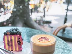 蓝莓乳酪夹心蛋糕-Lokal(武康路店)