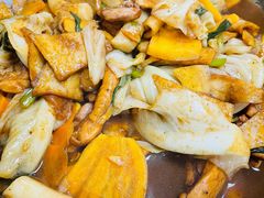 -亲昵春川鸡排(韩国美食街店)