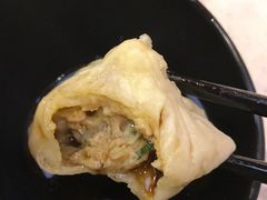 -正宗开封黄家灌汤小笼包子