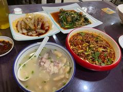 招牌回锅肉-丁太婆老妈蹄花(人民公园非遗总店)