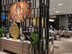 -广州万富希尔顿酒店·感趣自助餐厅·金秋蟹宴生蚝海鲜刺身