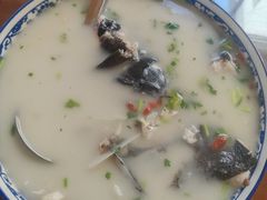 -美顺香食府鱼头老店(雪野湖店)