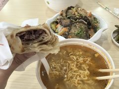 -闫家驴肉老店(华电一校店)