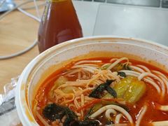 -粉八·云南米线·建水烧烤(常熟路店)