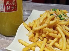 -巴厘龙虾·榜首油焖大虾(音乐学院·沿江酒馆店)