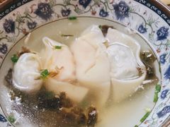 -无名氏宵夜小摊(祝家三姐妹馄饨店)