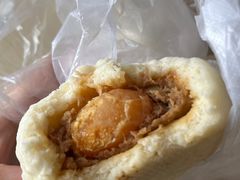 咸蛋黄超人包-老陶包子铺(南大西南村店)