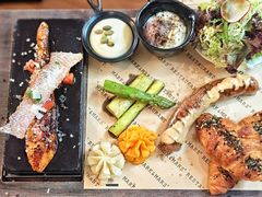 -Mark&Mars Restaurant