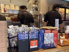 -霸王茶姬(上海静安大悦城店)