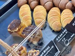 盐面包-屋裡·Union Bakery(龙江路店)