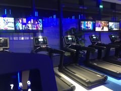 -威仕顿健身游泳(御锦城店)