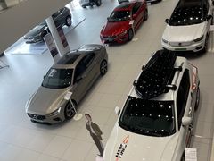 -杭州中沃沃尔沃4S店(滨江区店)