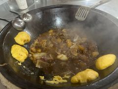 -粘豆包柴火铁锅炖