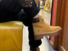 -燕莎奥特莱斯购物中心