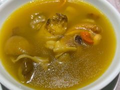 -野·大山里野生菌石锅土鸡(益田假日店)