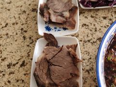 -吾穆勒蓬灰牛肉面·清真(北滨河中路店)
