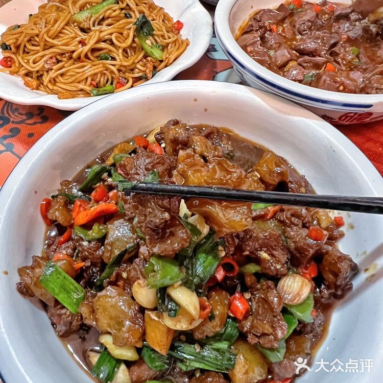 八一公園附近的这家老字号赣菜 真绝👍🏻