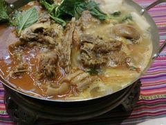 -香巴拉云南餐厅(华莱坞店)