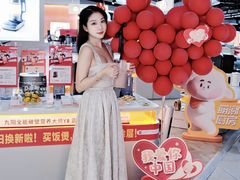 -王府井百货熙地港店