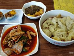 -继红顺河抄手名小吃