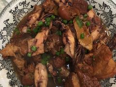八爪鱼炖红烧肉-东海酒店