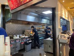 -The Habit Burger Grill 哈比特汉堡(复兴soho店)