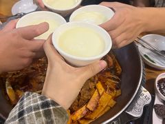 -喇喇排骨火锅·传统韩式脊骨汤(望京西园总店)