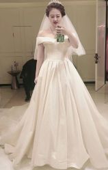 -GRACE KELLY婚纱与礼服(北京店)