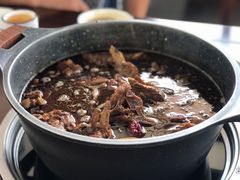 -亿诣蝎府炸酱面羊蝎子火锅(酷车小镇店)