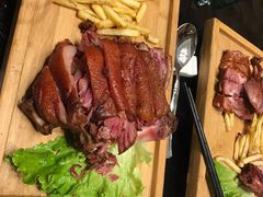 德国咸猪手-丰收日·小海鲜·沪上家宴(顾村正大店)