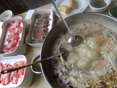 picture-蒙肥羊·酸汤潮牛·鲜牛肉火锅烤肉自助(岗顶店)