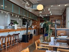 -ROAST coffee & eatery