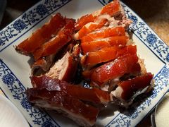 -黄记四更烤乳猪店