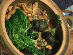 -食爺炭炉鸡煲·烧烤