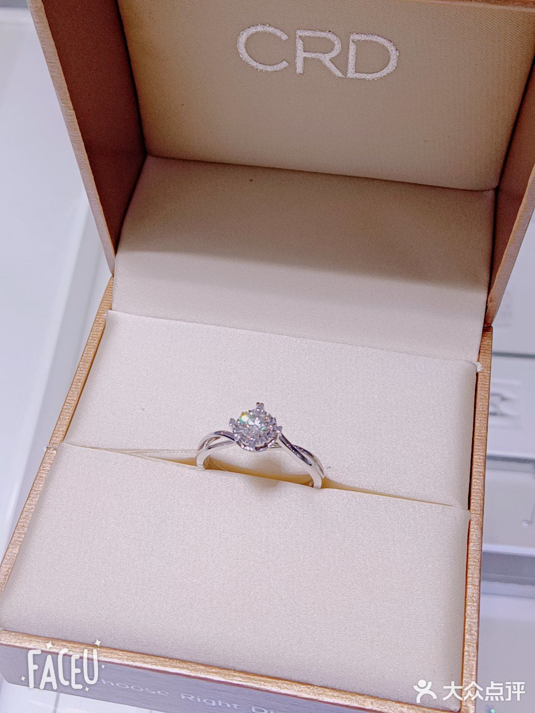 想给儿媳买个三十岁生日礼物，第一家就逛了克徕帝