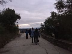 -鬼笑石后山停车场