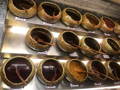 -老牌坊云南鱼豆花火锅(哈西万达店)