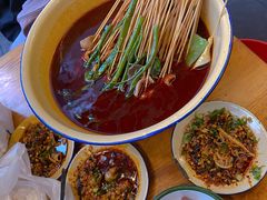 -拈签一笑黄牛肉辣卤串串