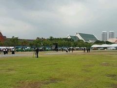 -皇家田广场(อนุสาวรีย์ทหารอาสา)