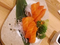 三文鱼刺身-隐泉之语日式料理(王府中环店)
