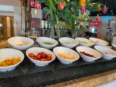 自助调料区-中央电视塔旋转餐厅