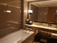 -上海宝华万豪酒店