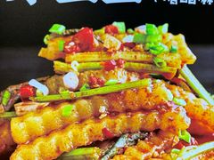 -周签签锅巴土豆(建设路总店)