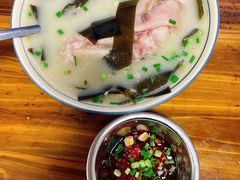 -中和裴氏蹄花(府河路店)