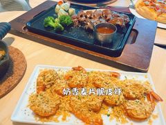 -必胜客(WOW南雄店)
