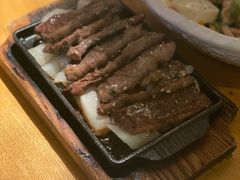 烤牛腹肉沙拉-九州酒场ひこぞう(1号店)